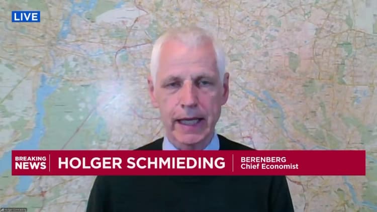 An economist says there are low levels for the transfer of funds to the Middle East conflict