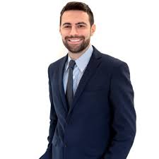 Luca Garruba_Financial Analyst