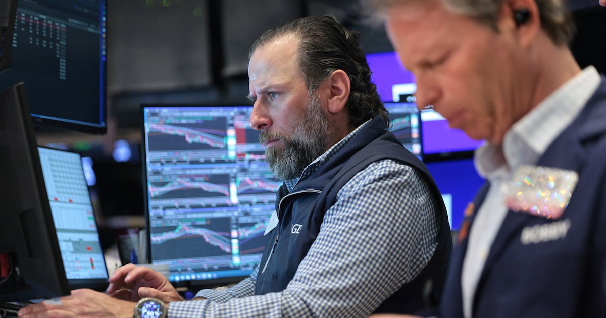 Oil prices are rising again as global markets continue to struggle